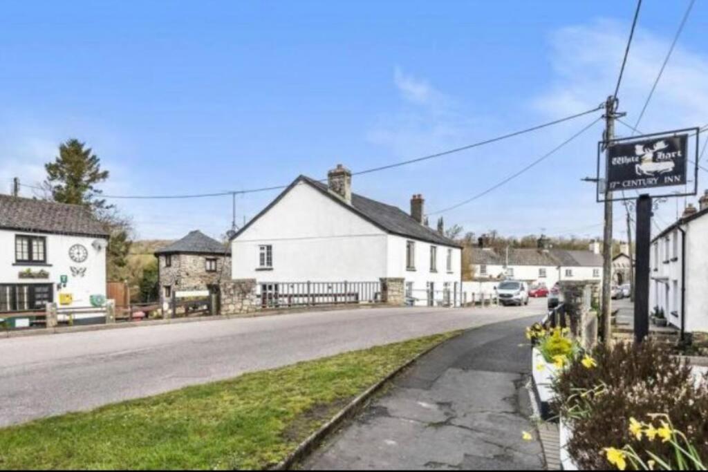 Church Gate Cottage - Bridestowe Extérieur photo