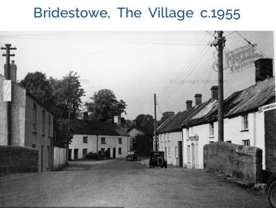 Church Gate Cottage - Bridestowe Extérieur photo